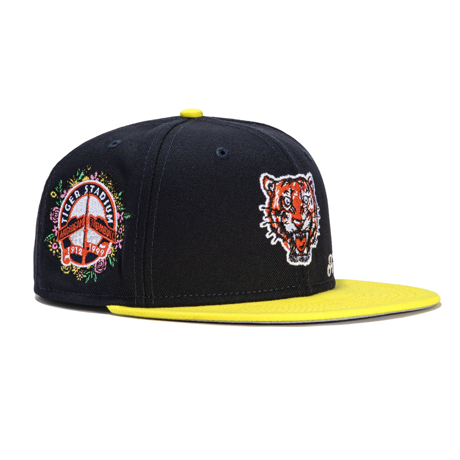 Detroit Tigers Mitchell & Ness SnapBack Adjustable Hat Navy/Orange Color