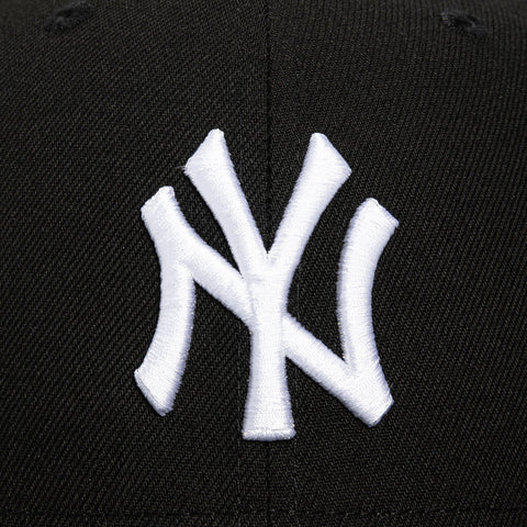 New Era 59Fifty Cookie Martini New York Yankees 1999 World Series Patch Hat - Black, Olive