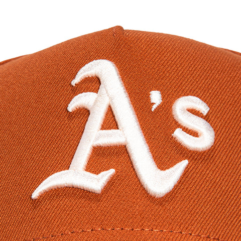 New Era 9Forty A-Frame Campfire Pack Oakland Athletics 50th Anniversary Patch Snapback Hat - Burnt Orange, Brown