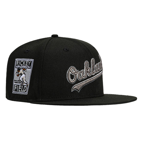 New Era 59Fifty Oakland Athletics Rickey Henderson Field Patch Script Hat - Black, Metallic Silver