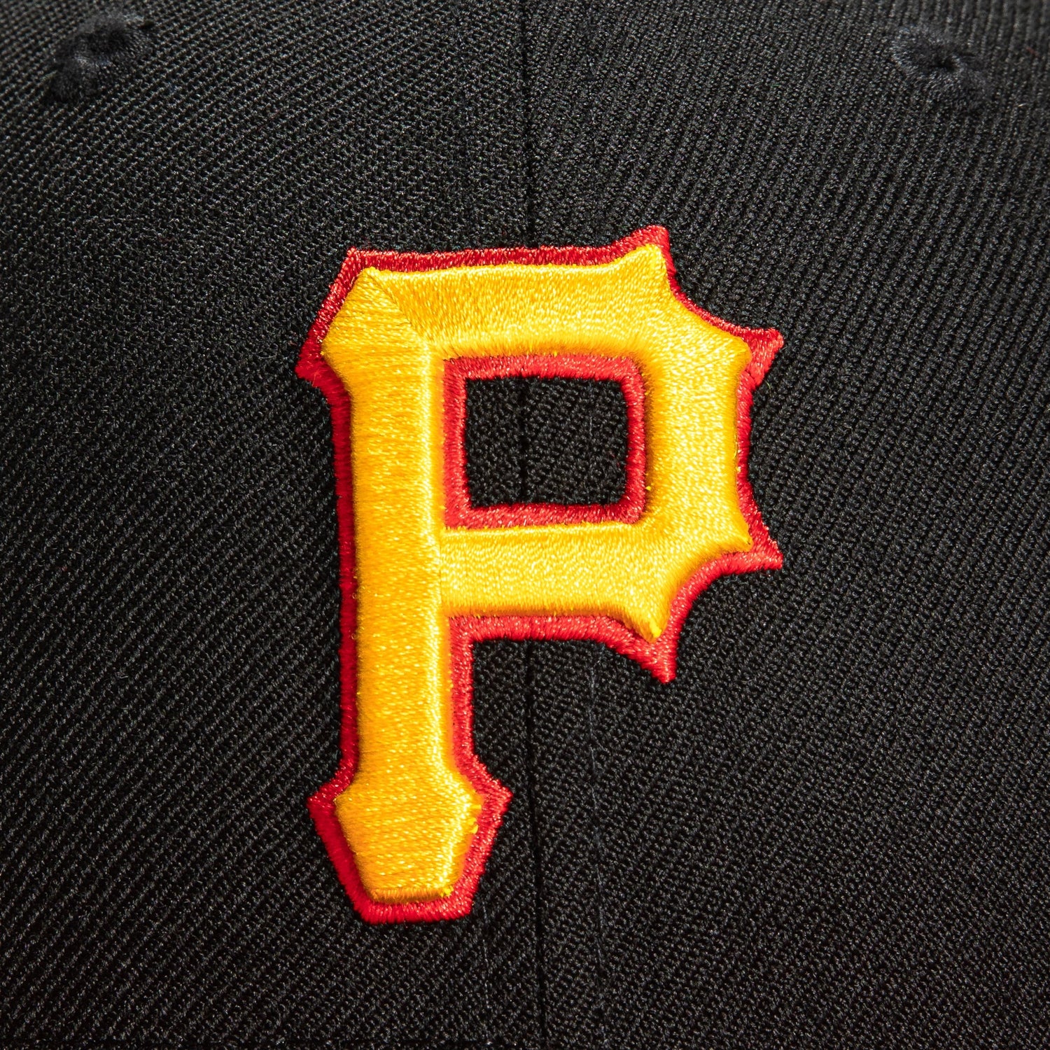 Vintage New discount Era Pittsburgh Pirates (Red Under)