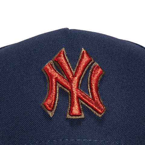 New Era 9Forty A-Frame New York Yankees 1998 World Series Patch Snapback Hat - Navy, Brown